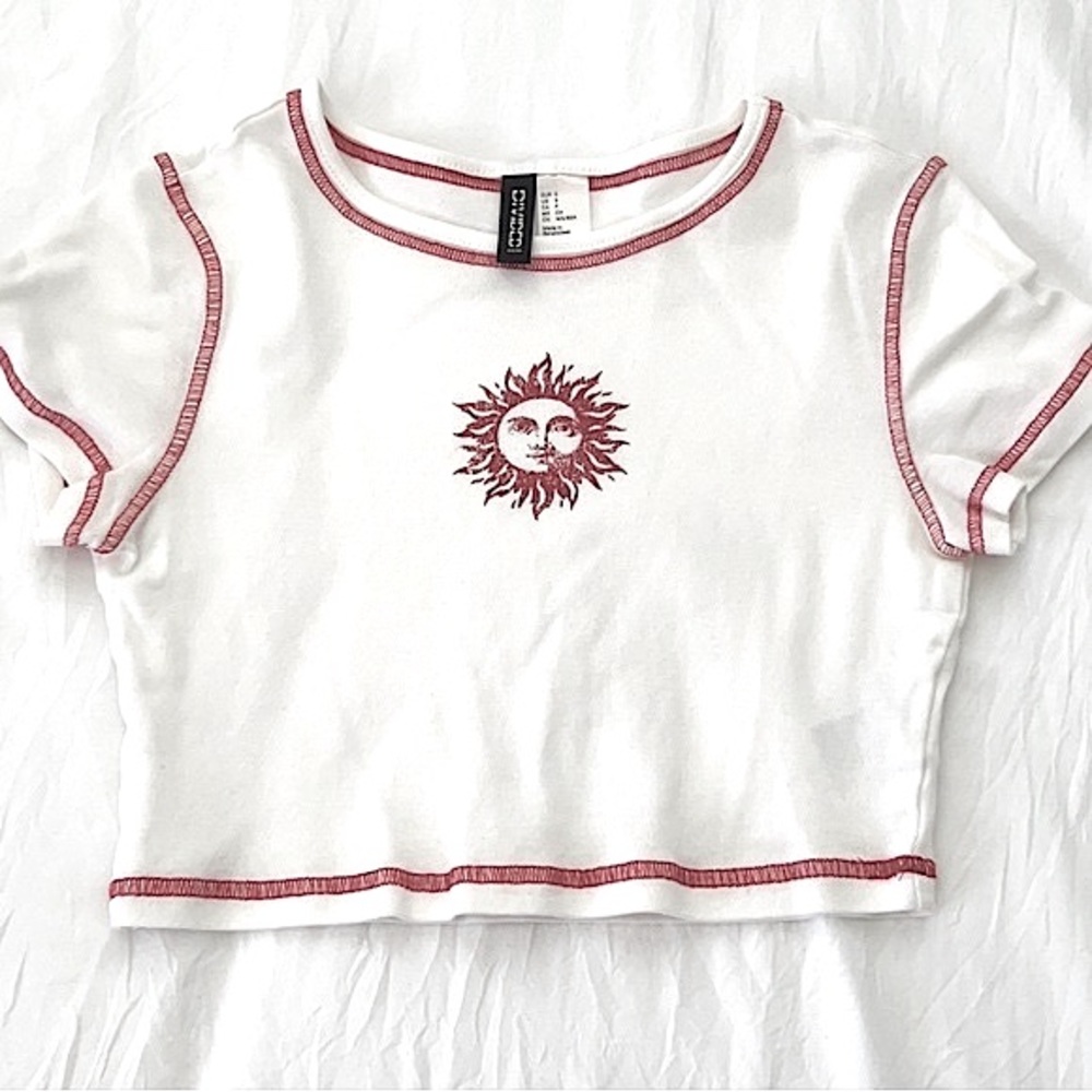 White cropped t-shirt size small